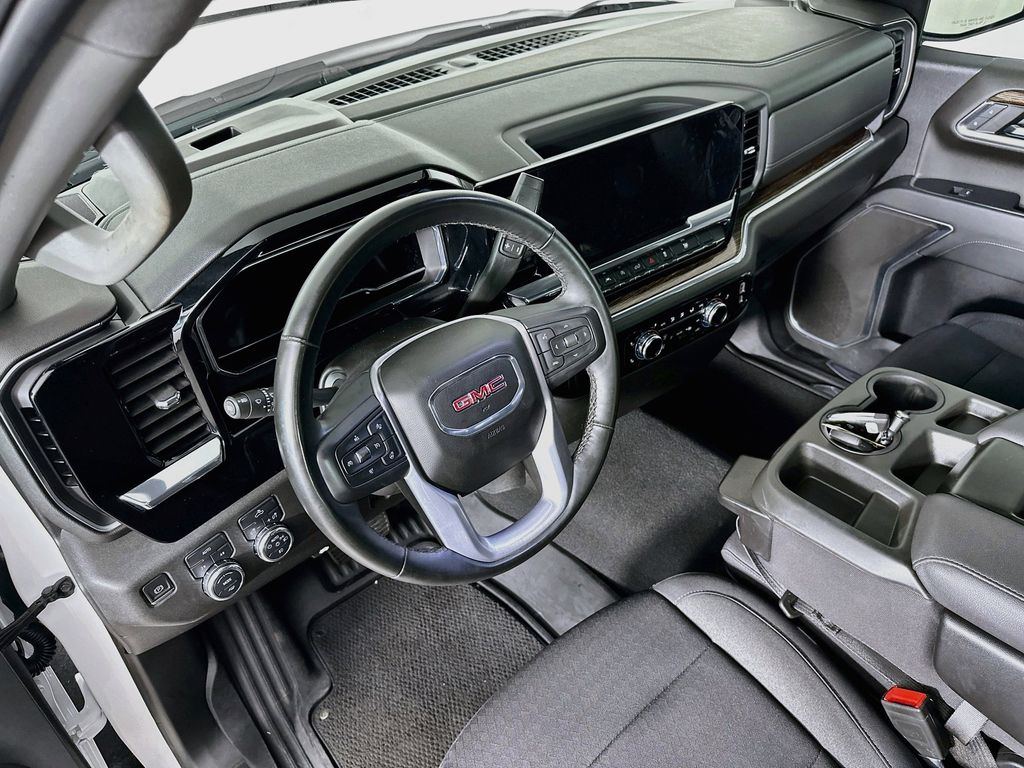 Thumbnail: 2024 GMC Sierra 1500 - 2