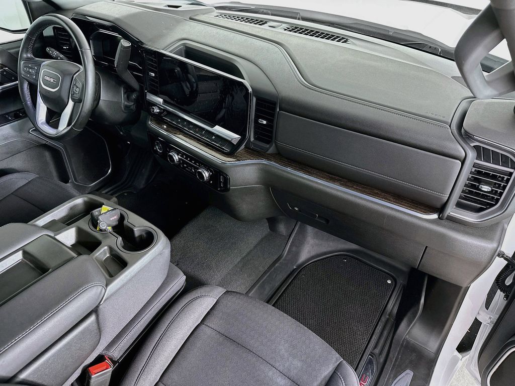 Thumbnail: 2024 GMC Sierra 1500 - 31