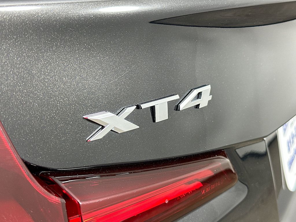 Thumbnail: 2024 Cadillac XT4 - 7