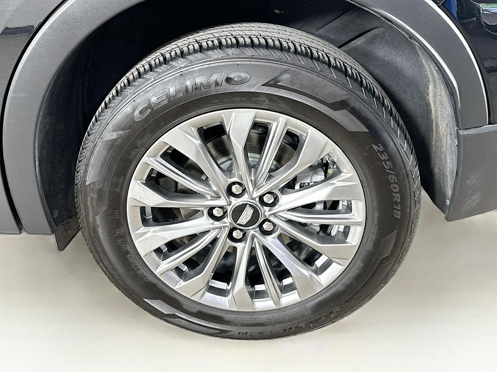 Thumbnail: 2024 Cadillac XT4 - 8