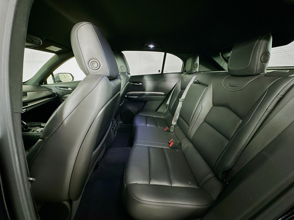 Thumbnail: 2024 Cadillac XT4 - 13