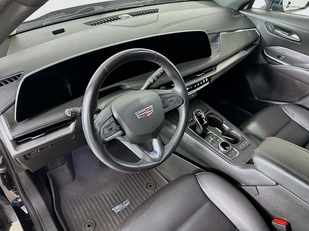 Thumbnail: 2024 Cadillac XT4 - 2