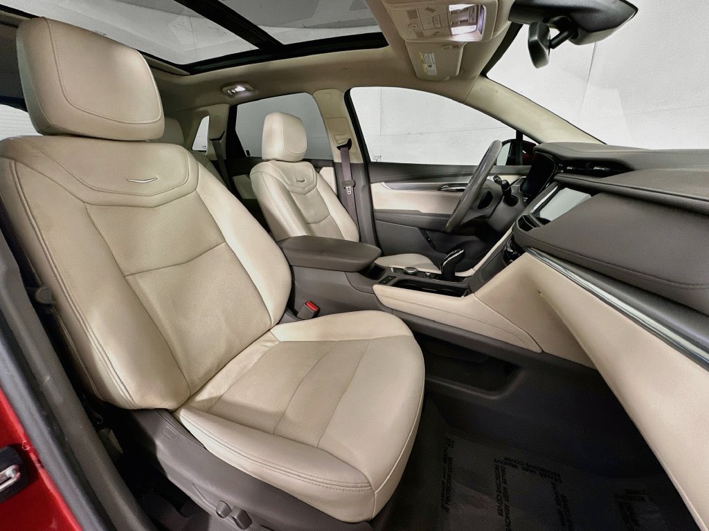 Thumbnail: 2021 Cadillac XT5 - 23