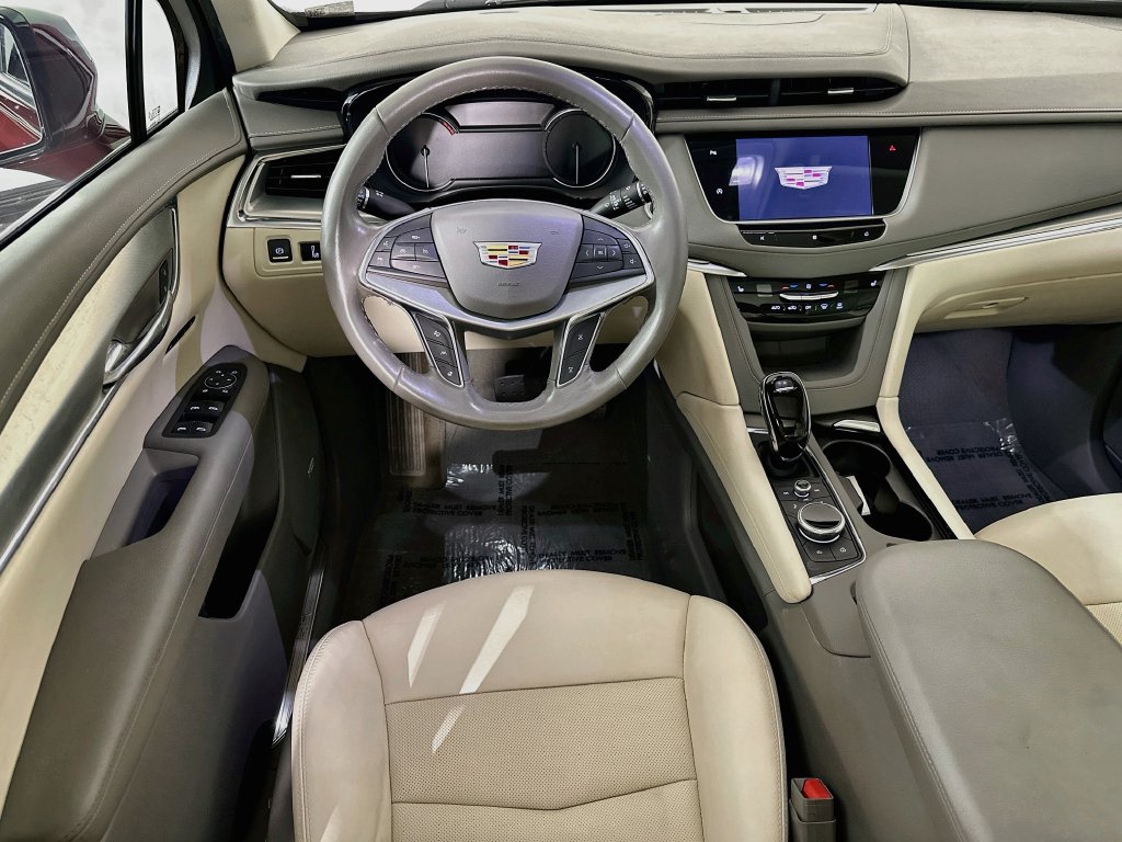 Thumbnail: 2021 Cadillac XT5 - 9