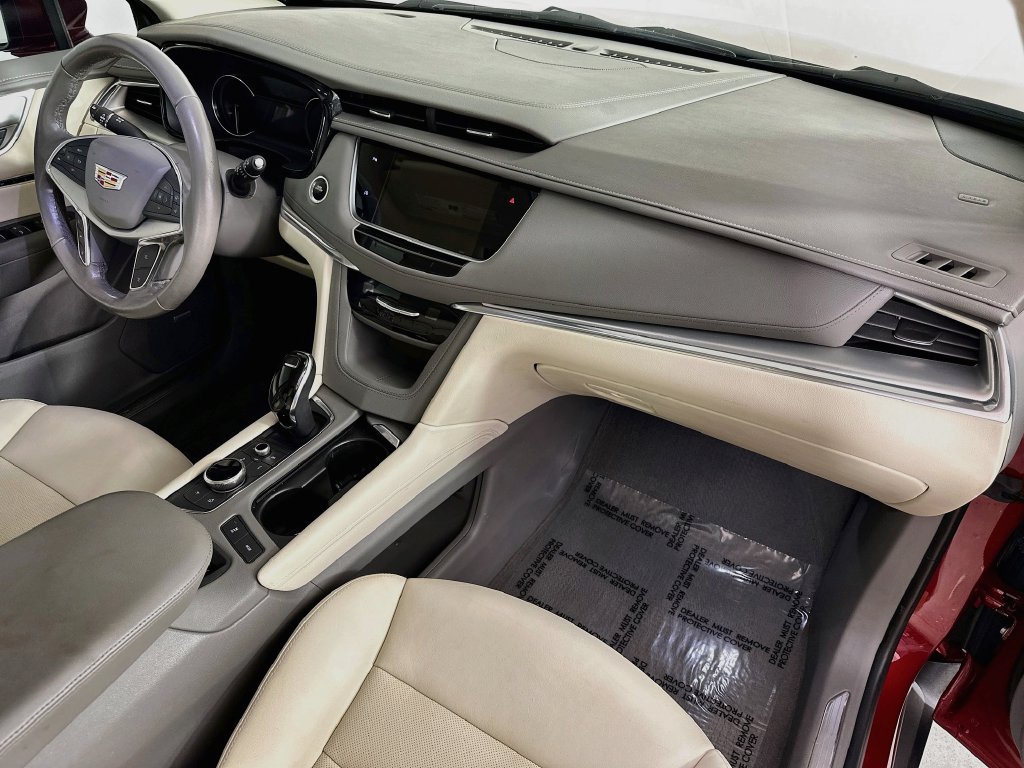 Thumbnail: 2021 Cadillac XT5 - 14
