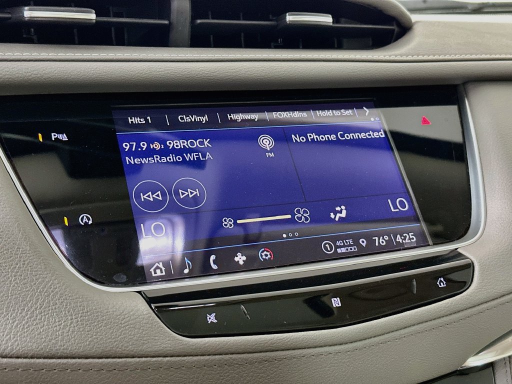 Thumbnail: 2021 Cadillac XT5 - 15