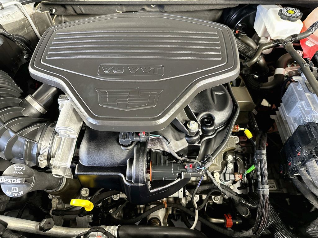 Thumbnail: 2021 Cadillac XT5 - 9