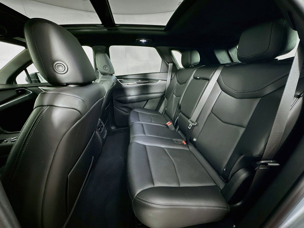 Thumbnail: 2021 Cadillac XT5 - 13