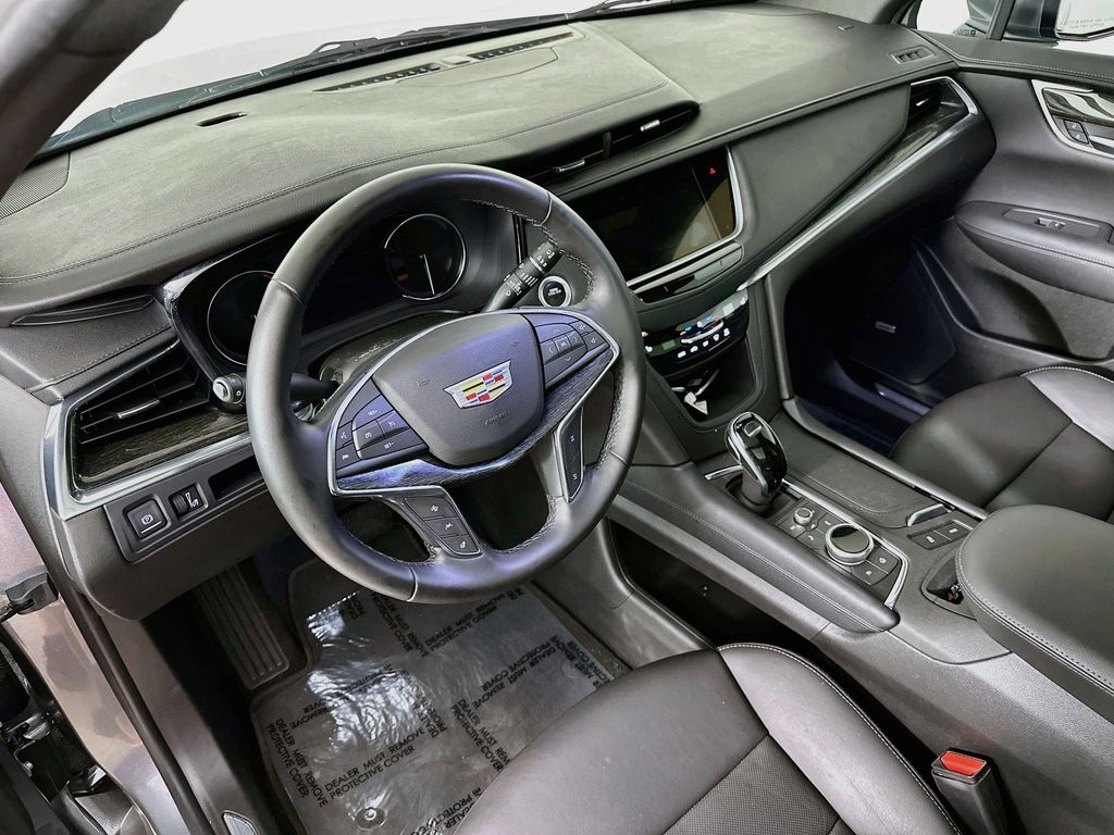 Thumbnail: 2021 Cadillac XT5 - 2