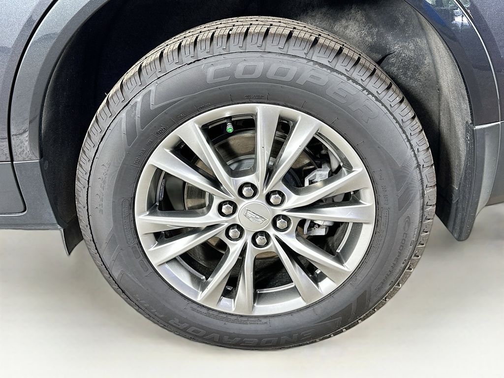 Thumbnail: 2023 Cadillac XT5 - 8