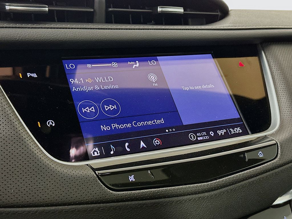 Thumbnail: 2023 Cadillac XT5 - 16