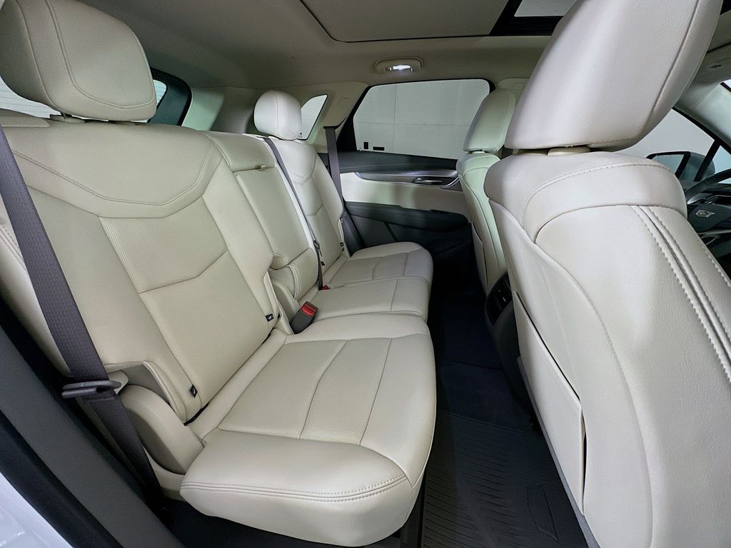 Thumbnail: 2022 Cadillac XT5 - 33