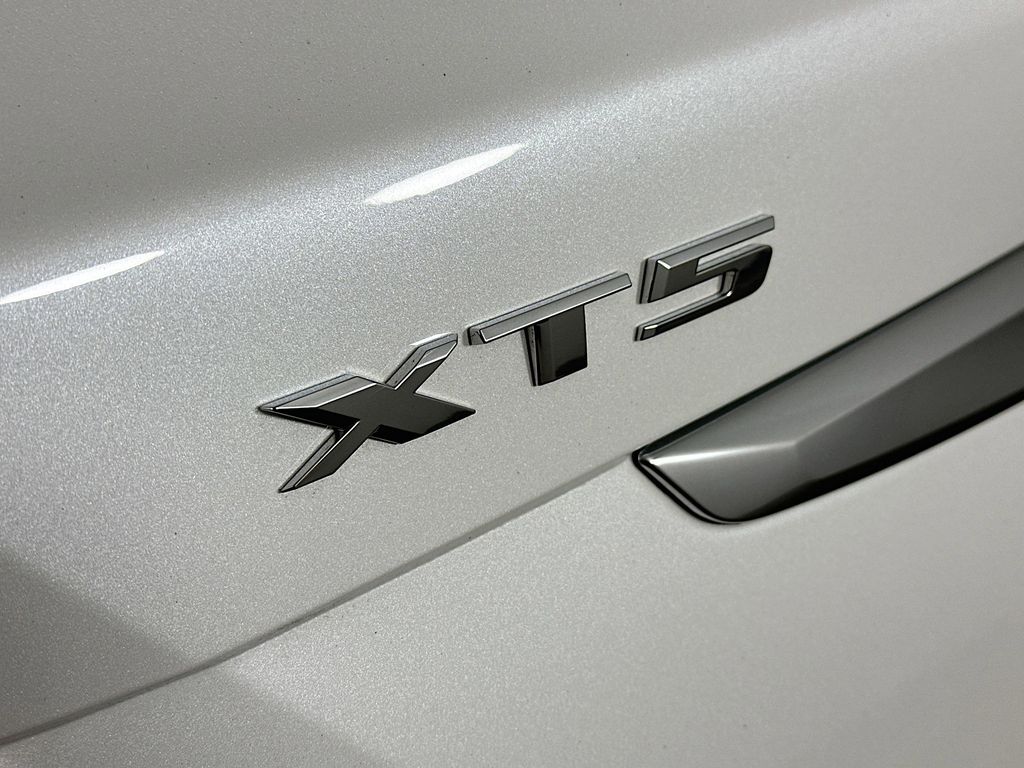 Thumbnail: 2024 Cadillac XT5 - 7