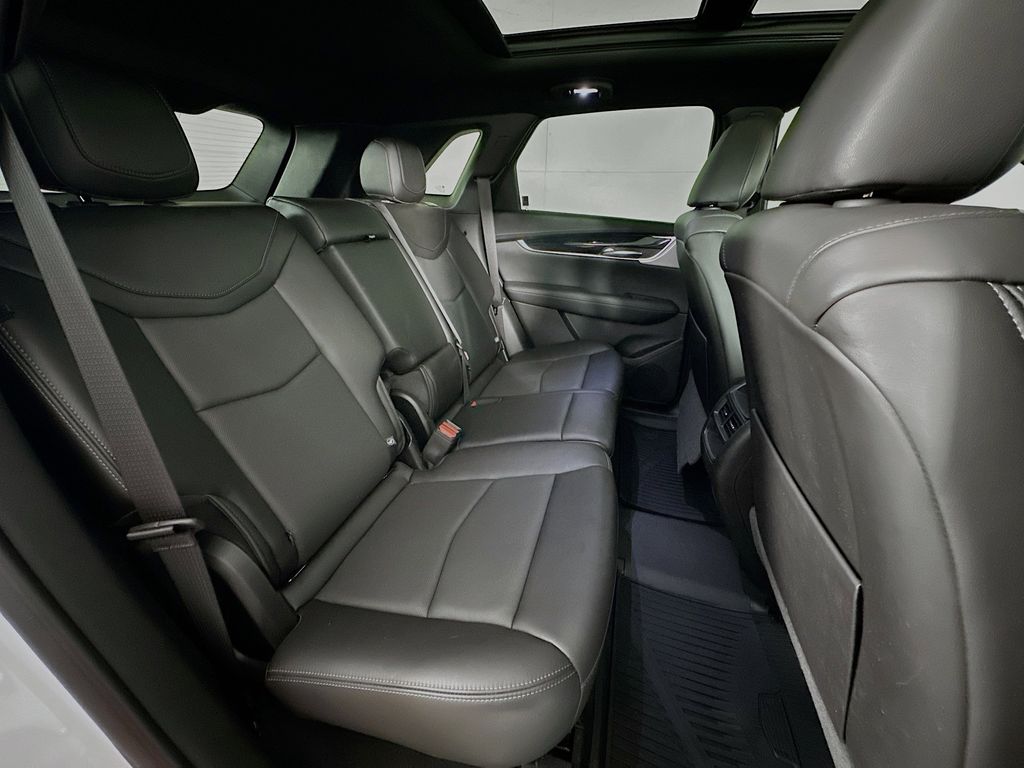 Thumbnail: 2024 Cadillac XT5 - 34