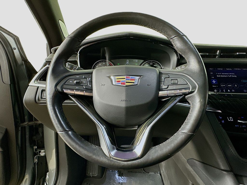 Thumbnail: 2023 Cadillac XT6 - 15