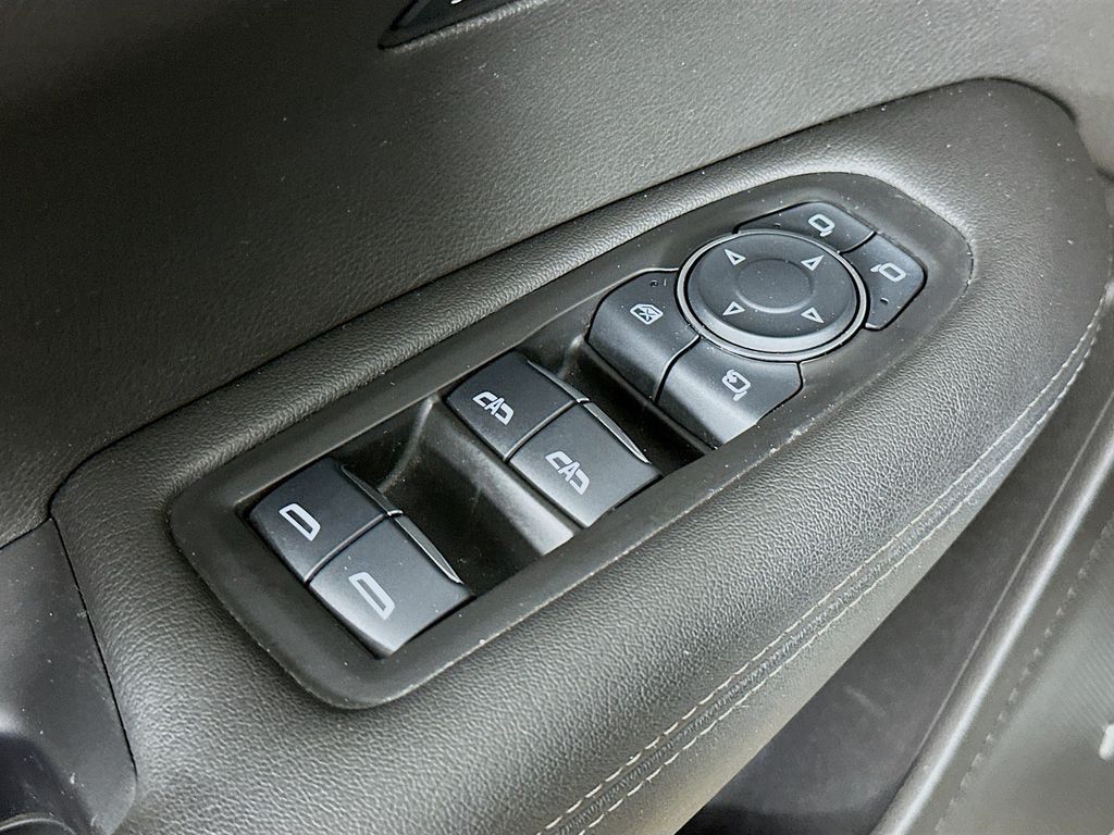 Thumbnail: 2023 Cadillac XT6 - 28