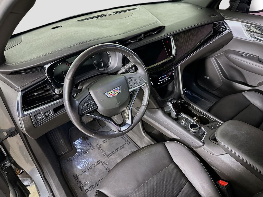 Thumbnail: 2023 Cadillac XT6 - 2
