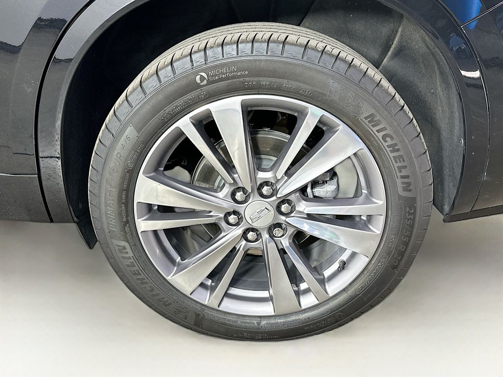Thumbnail: 2024 Cadillac XT6 - 8