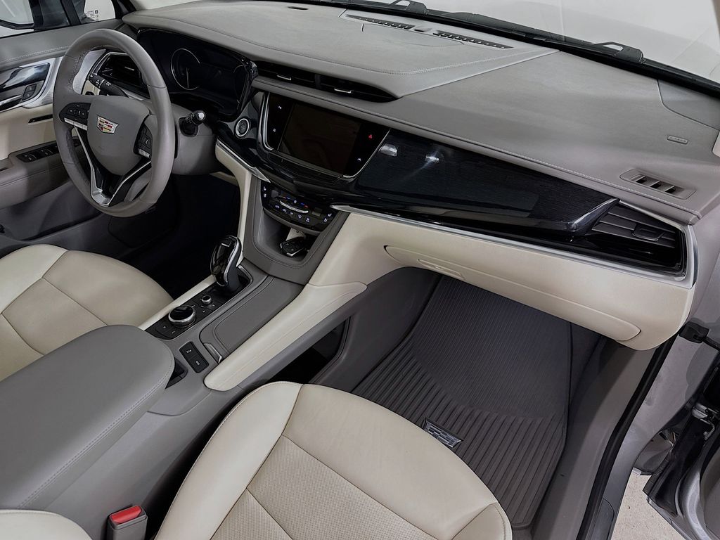 Thumbnail: 2024 Cadillac XT6 - 34