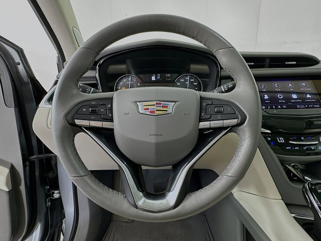Thumbnail: 2024 Cadillac XT6 - 15