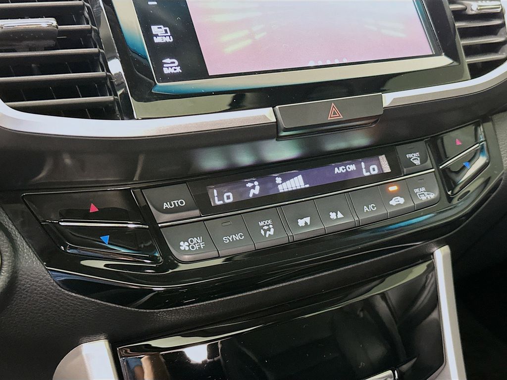 Thumbnail: 2016 Honda Accord - 22