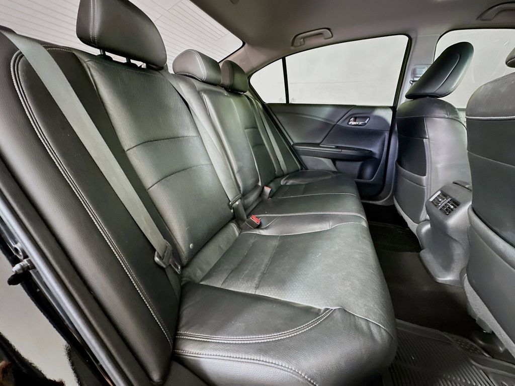 Thumbnail: 2016 Honda Accord - 30