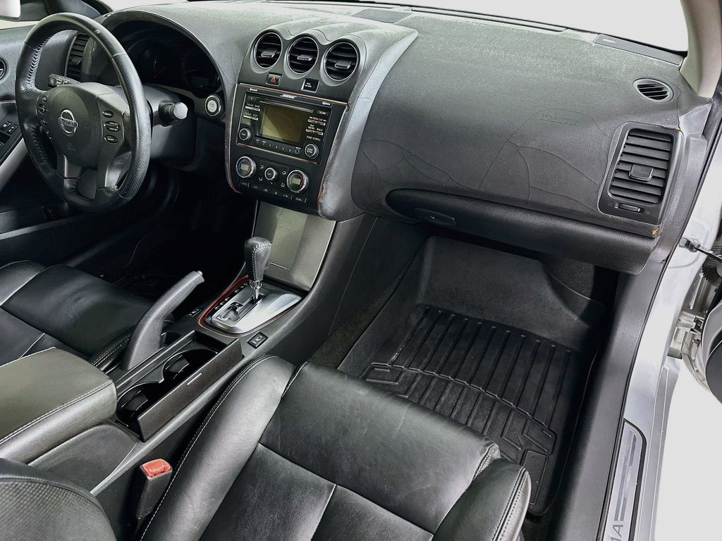 Thumbnail: 2012 Nissan Altima - 32