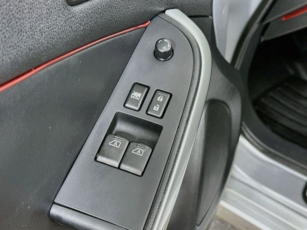 Thumbnail: 2012 Nissan Altima - 28