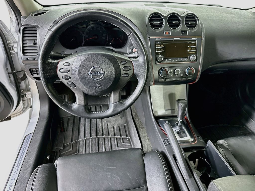 Thumbnail: 2012 Nissan Altima - 10