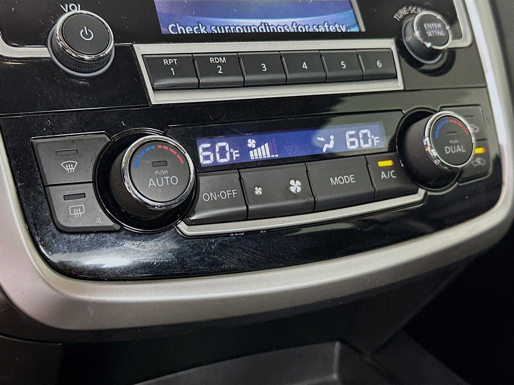Thumbnail: 2018 Nissan Altima - 22