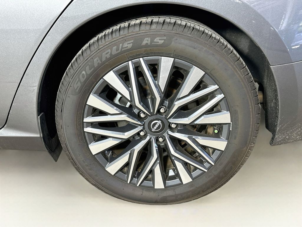 Thumbnail: 2024 Nissan Altima - 8