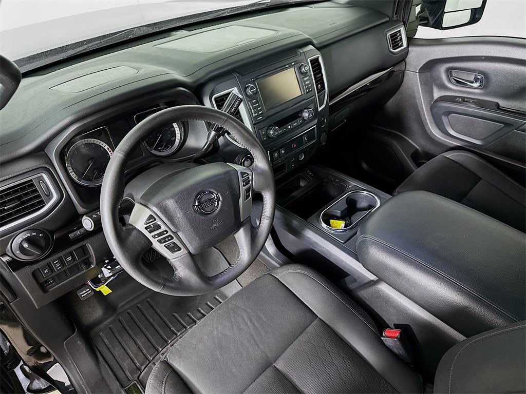 2018 Nissan Titan SV 2