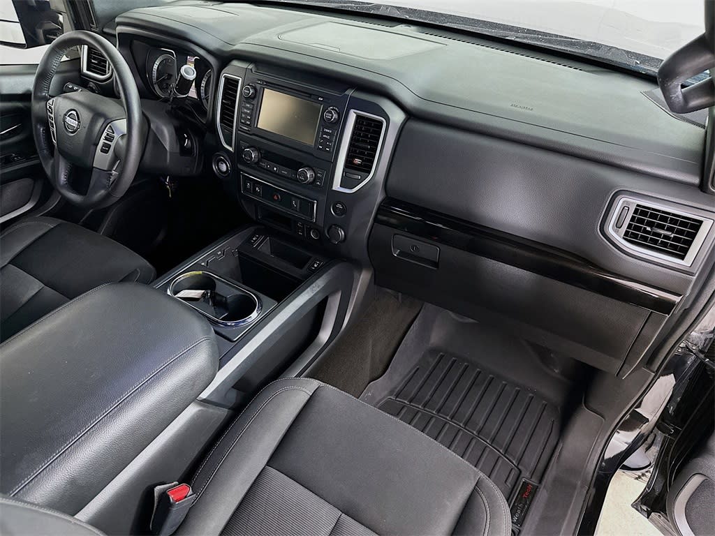 2018 Nissan Titan SV 31