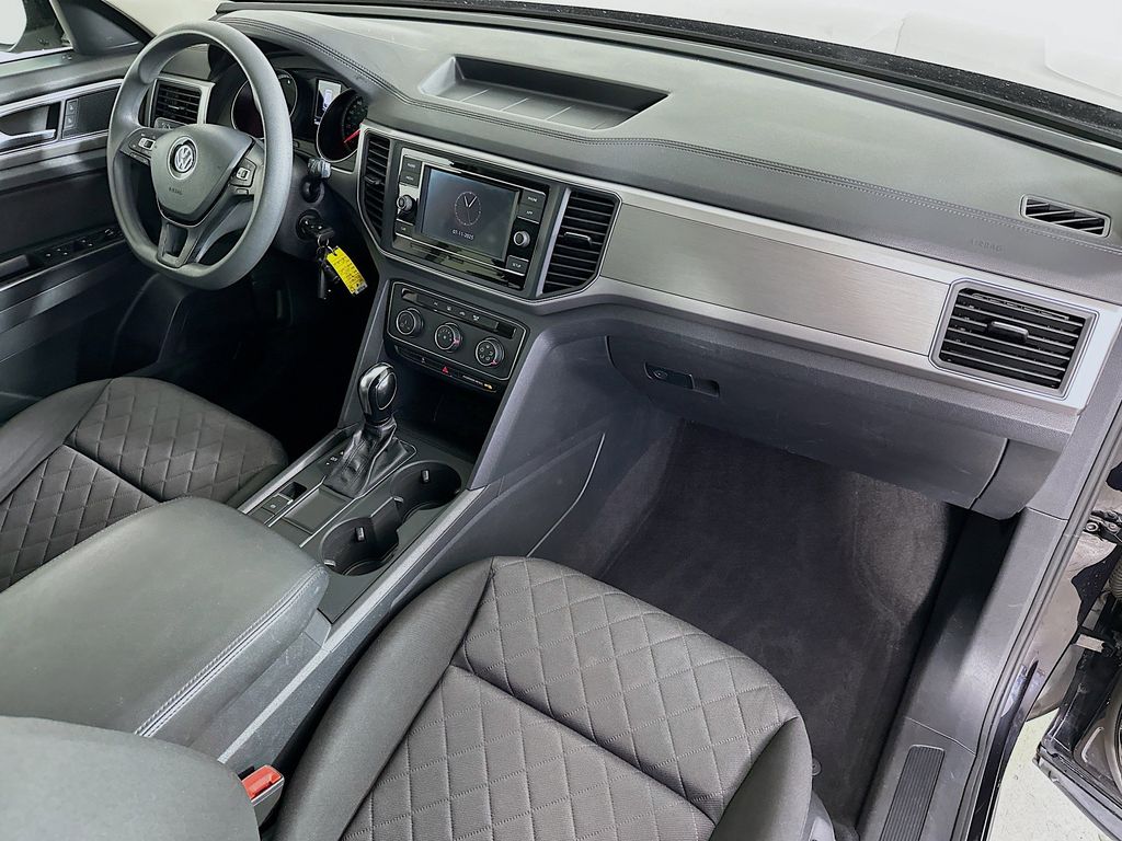 Thumbnail: 2018 Volkswagen Atlas - 32