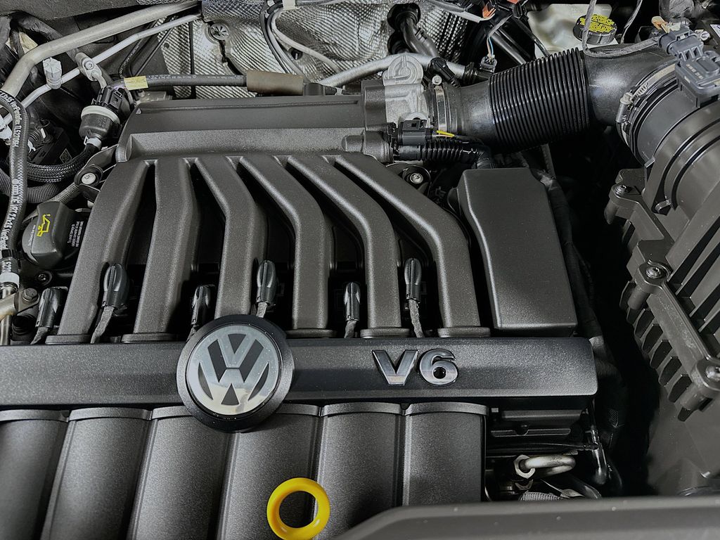 Thumbnail: 2021 Volkswagen Atlas - 8