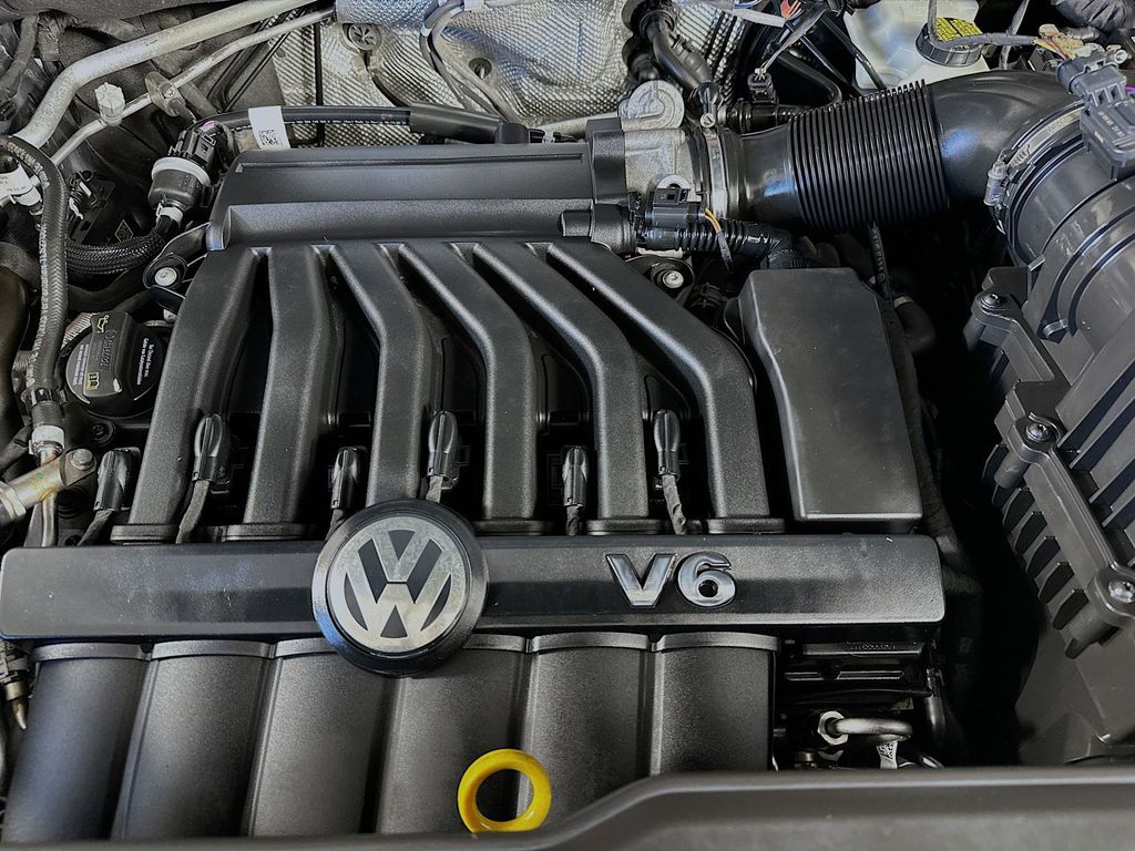Thumbnail: 2021 Volkswagen Atlas - 9