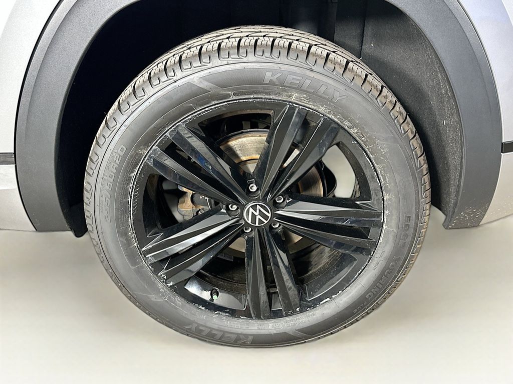 Thumbnail: 2023 Volkswagen Atlas - 8