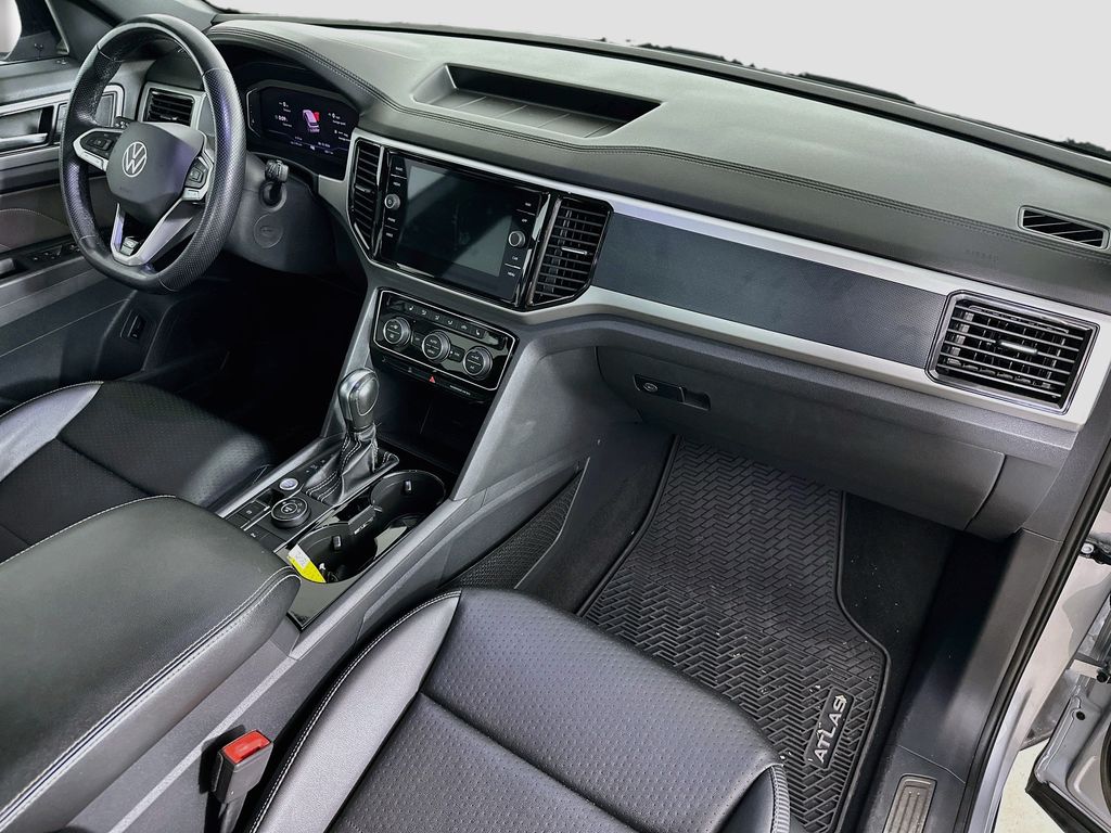 Thumbnail: 2023 Volkswagen Atlas - 33