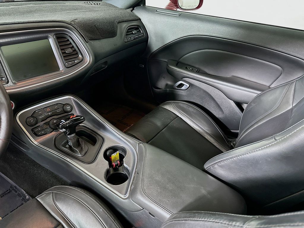 Thumbnail: 2015 Dodge Challenger - 21