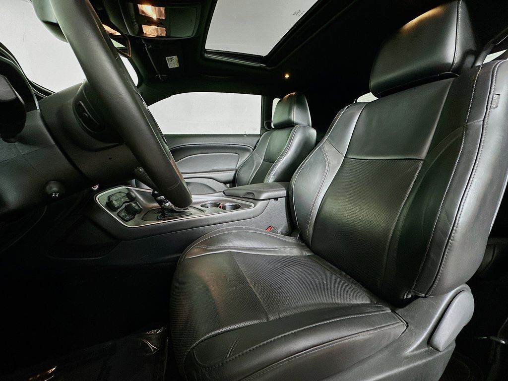 Thumbnail: 2015 Dodge Challenger - 10