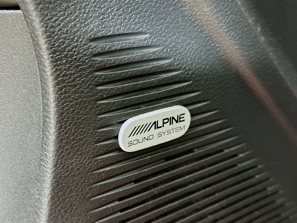 Thumbnail: 2015 Dodge Challenger - 6