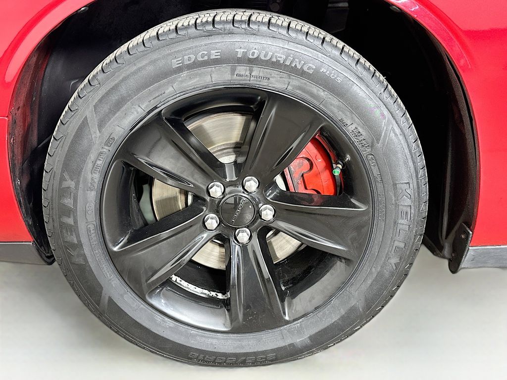 Thumbnail: 2015 Dodge Challenger - 7