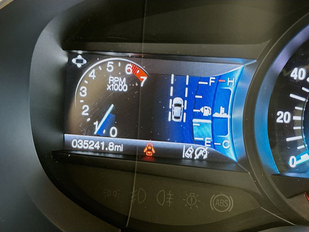 Thumbnail: 2021 Ford Edge - 18