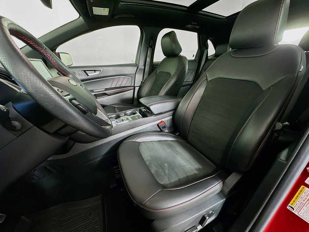 Thumbnail: 2021 Ford Edge - 11