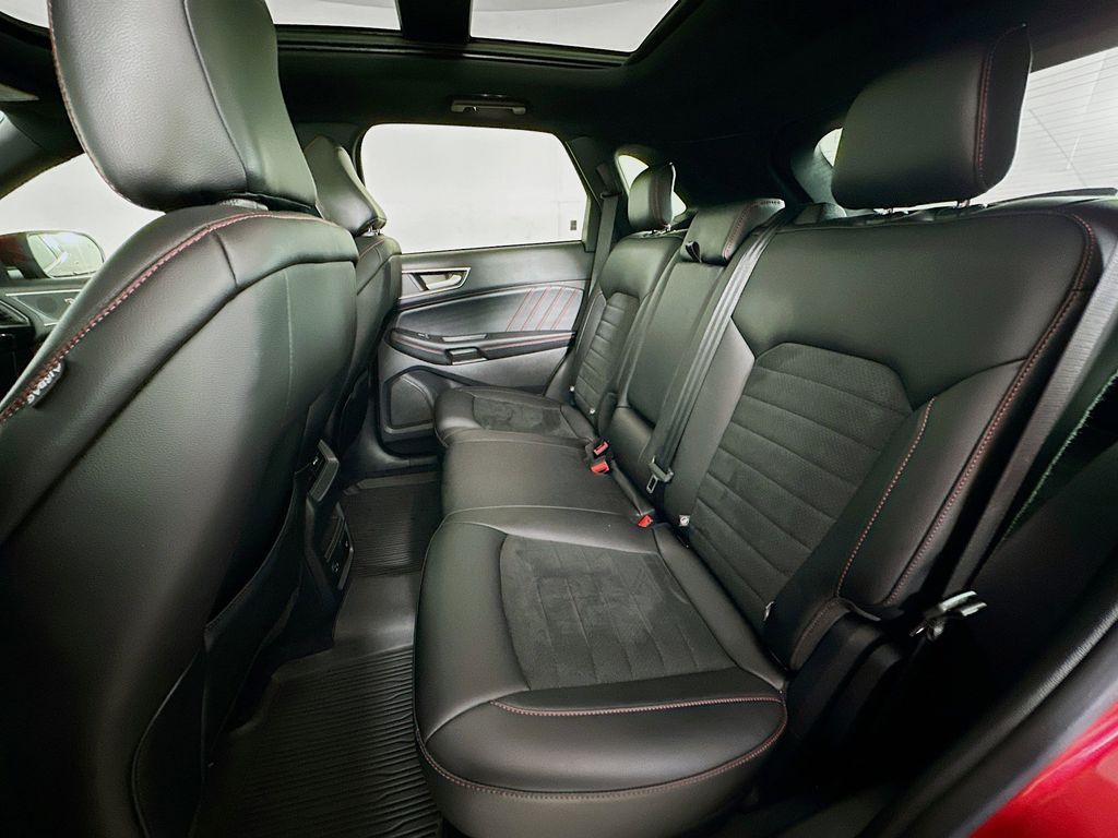 Thumbnail: 2021 Ford Edge - 13