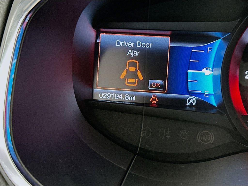 Thumbnail: 2021 Ford Edge - 21