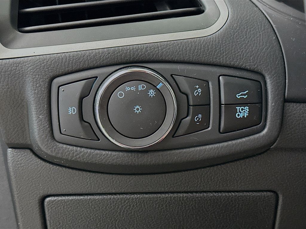 Thumbnail: 2023 Ford Edge - 27