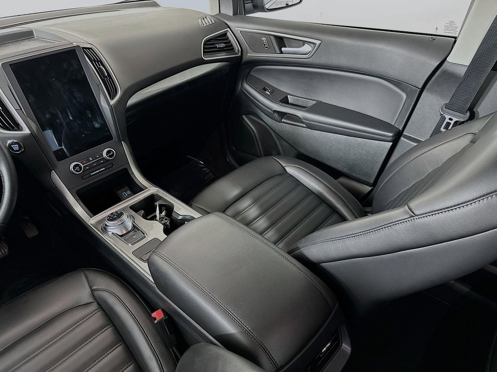 Thumbnail: 2023 Ford Edge - 11