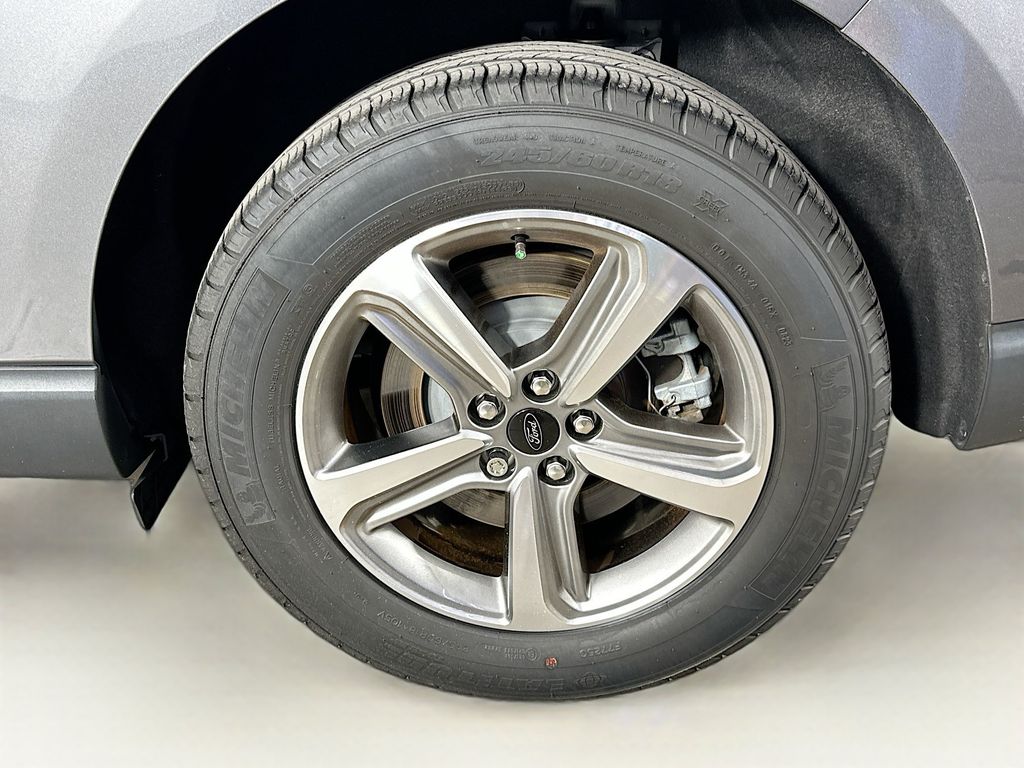 Thumbnail: 2023 Ford Edge - 8