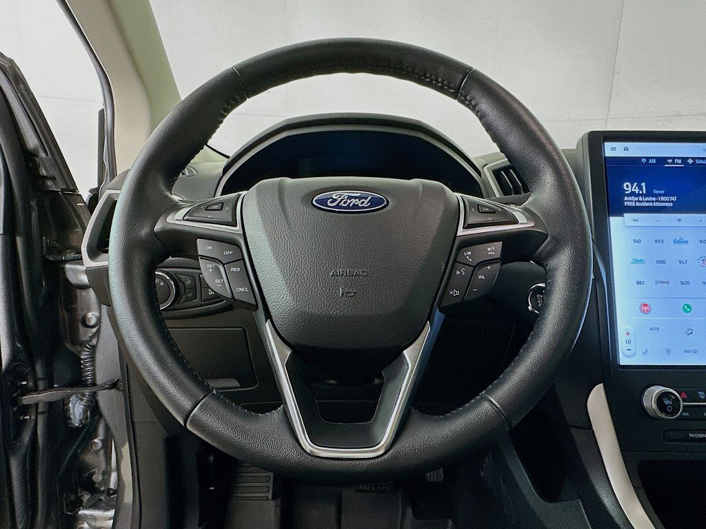 Thumbnail: 2023 Ford Edge - 14